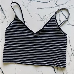 **SOLD**Aritzia Talula Cropped Tank Top